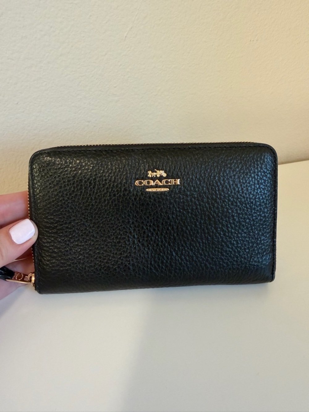 Coach Medium ID Zip Wallet